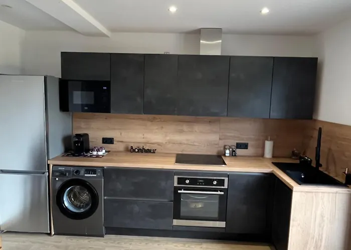 T2 Apartment *